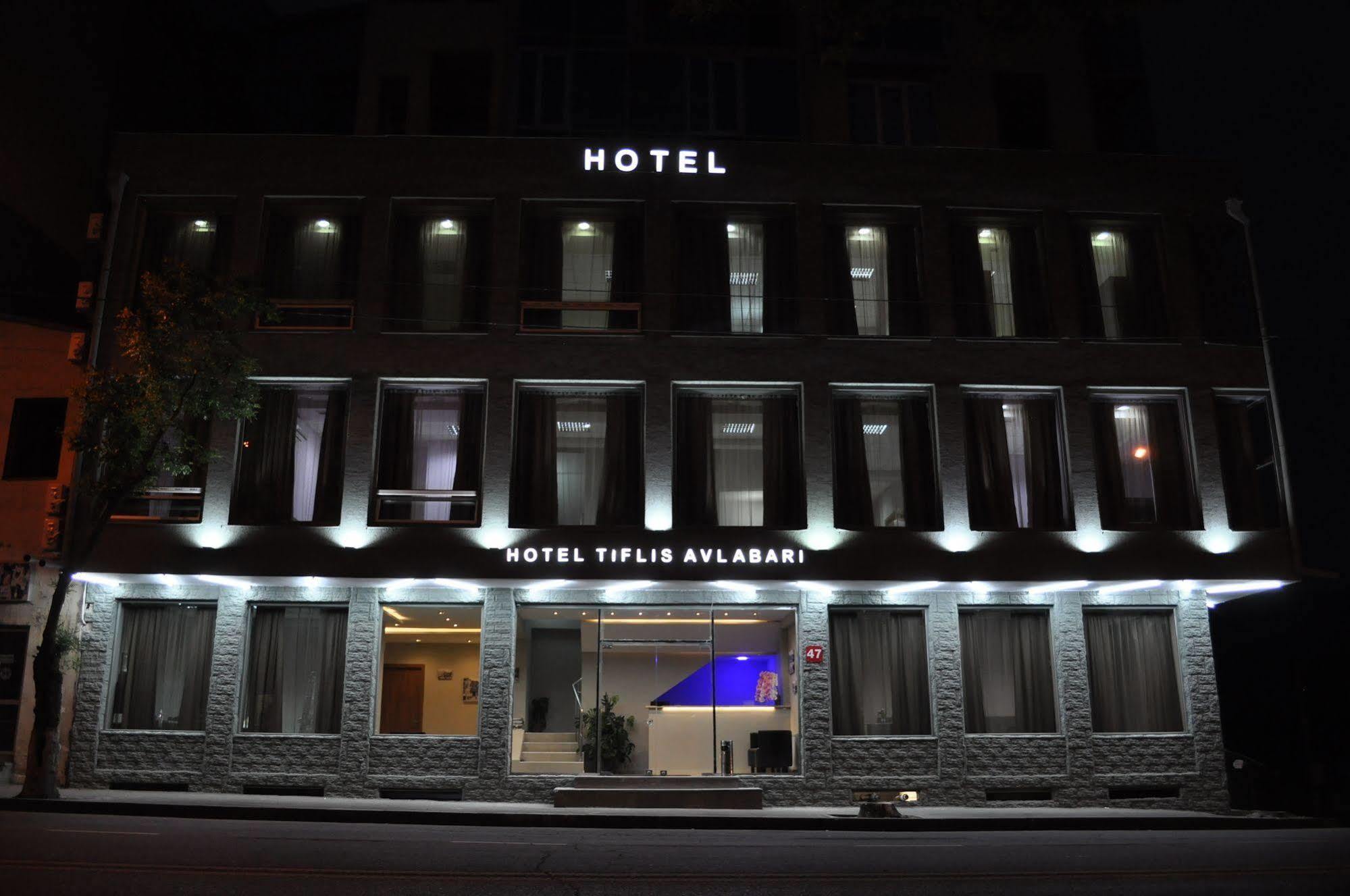 Tiflis Avlabari Hotel Exteriör bild
